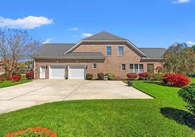 Photo 3 of Single family home for sale at 8013 Wacobee Dr, Myrtle Beach, SC 29579 | MLS# 2608148 | Listing updated on 2026-10-02