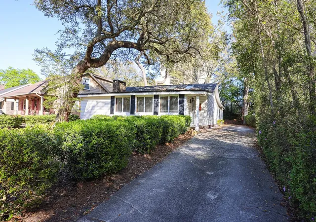 Photo 2 of Single family home for sale at 5516 Springs Ave, Myrtle Beach, SC 29577 | MLS# 2609163 | Listing updated on 2026-09-08