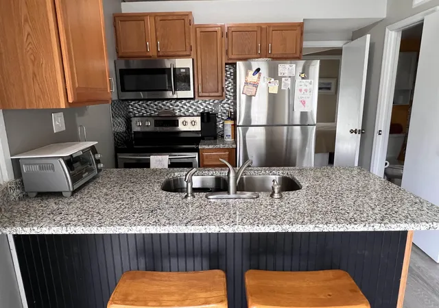 Listing Photo 4 - Condo for sale in building located at 402 Tree Top Ct, Myrtle Beach, SC 29588 - Unit #B