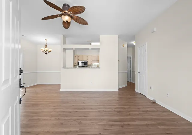 Photo 4 of Single family home for sale at 9673 Kings Grant Dr, Murrells Inlet, SC 29576 | MLS# 2609351 | Listing updated on 2026-09-12