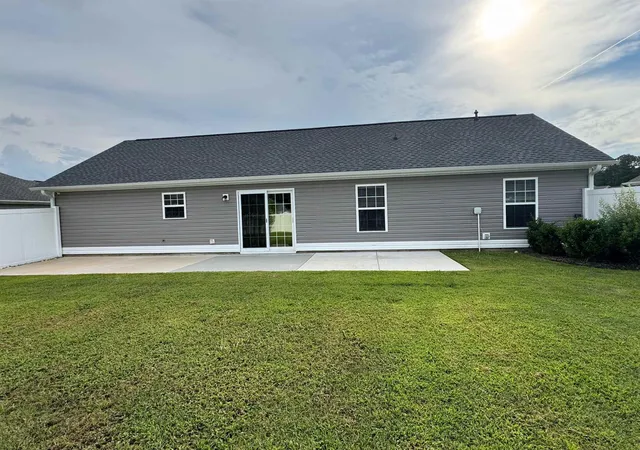 Photo 3 of Single family home for sale at 3120 Belgrove Ln, Conway, SC 29526 | MLS# 2609449 | Listing updated on 2026-10-01
