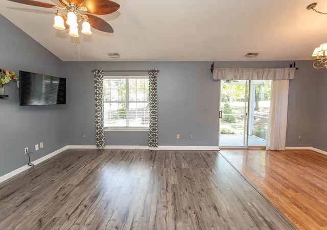 Photo 4 of Single family home for sale at 6629 W Sweetbriar Trl, Myrtle Beach, SC 29588 | MLS# 2609551 | Listing updated on 2026-09-04