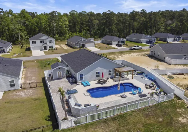 Photo 2 of Single family home for sale at 927 Cherrystone Loop, Conway, SC 29526 | MLS# 2610151 | Listing updated on 2026-09-22