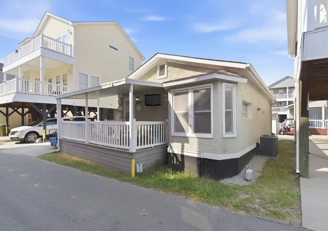 Photo 4 of Manufactured home for sale at 6001 S - 1121 Kings Hwy, Myrtle Beach, SC 29575 | MLS# 2610809 | Listing updated on 2026-09-10