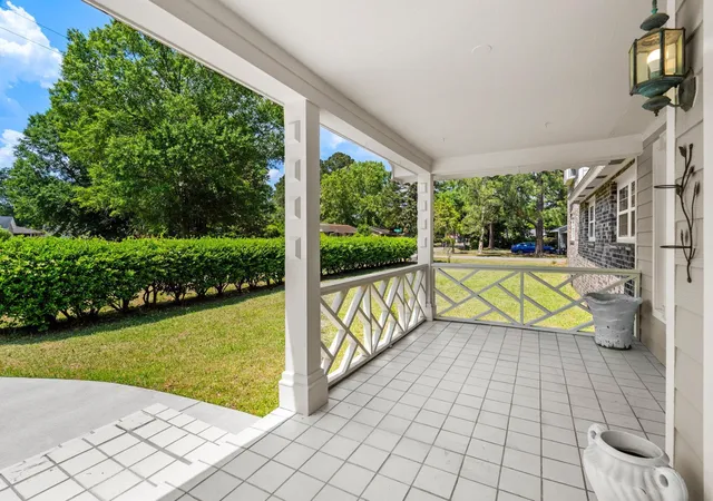 Photo 2 of Single family home for sale at 379 Bragdon Ave, Georgetown, SC 29440 | MLS# 2611155 | Listing updated on 2026-09-28