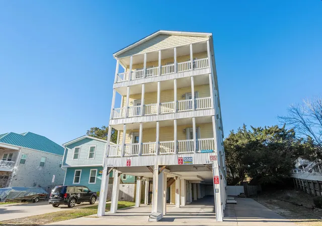 Photo 3 of House for sale at 400 Hillside Dr S, North Myrtle Beach, SC 29582 | MLS# 2611944 | Listing updated on 2026-09-29