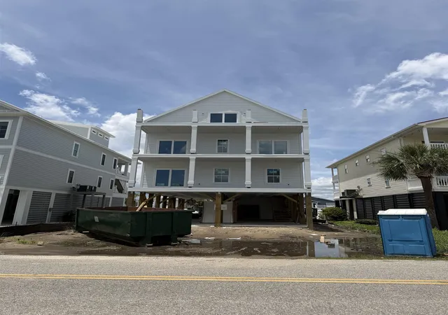 Photo 3 of Sale Pending at 231 Underwood Dr, Murrells Inlet, SC 29576 | MLS# 2612047 | Listing updated on 2026-09-01