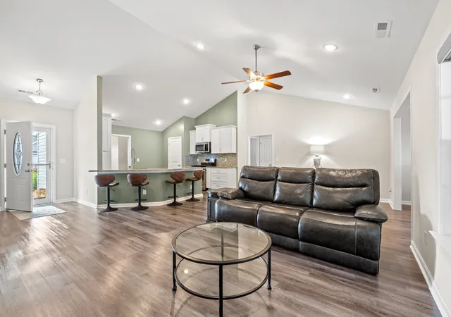 Photo 3 of Single family home for sale at 3324 Merganser Dr, Conway, SC 29527 | MLS# 2612261 | Listing updated on 2026-09-26
