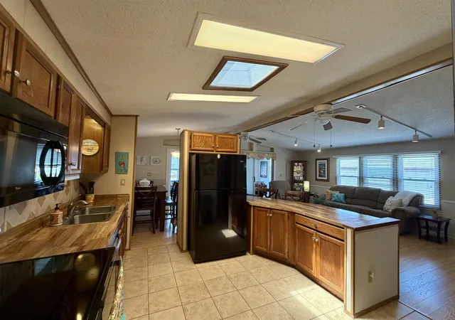 Photo 3 of Sale Pending at 505 Meadowlark Dr, Myrtle Beach, SC 29575 | MLS# 2612331 | Listing updated on 2026-09-02