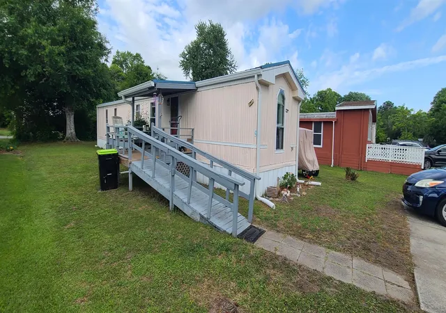 Photo 1 of Manufactured home for sale at 9 Crooked Is Cir, Murrells Inlet, SC 29576 | MLS# 2612349 | Listing updated on 2026-09-04