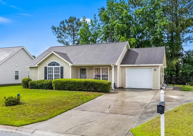 Photo 2 of Single family home for sale at 204 Balsa Dr, Longs, SC 29568 | MLS# 2613380 | Listing updated on 2026-09-10