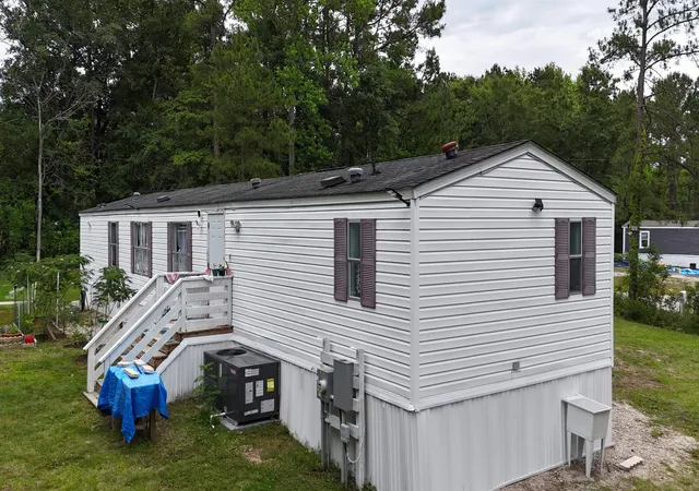 Photo 4 of Manufactured home for sale at 1194 Rainbow Dr, Loris, SC 29569 | MLS# 2613421 | Listing updated on 2026-09-11