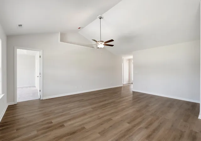 Photo 4 of Sale Pending at 173 Gray Owl Dr, Conway, SC 29527 | MLS# 2613781 | Listing updated on 2026-09-14