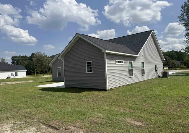 Photo 3 of Single family home for sale at 10550 W Highway 19, Loris, SC 29569 | MLS# 2613803 | Listing updated on 2026-09-17