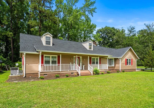 Photo 1 of Single family home for sale at 4935 Meadow St, Loris, SC 29569 | MLS# 2613892 | Listing updated on 2026-09-07