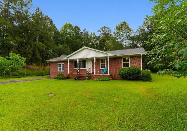 Photo 3 of Single family home for sale at 2240 Little Lamb Rd, Conway, SC 29527 | MLS# 2614166 | Listing updated on 2026-09-02