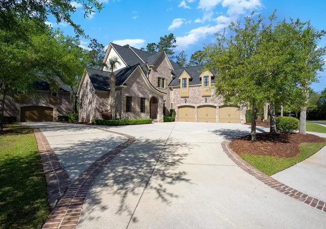 Photo 1 of Single family home for sale at 529 Nautilus Dr, Murrells Inlet, SC 29576 | MLS# 2614189 | Listing updated on 2026-09-03