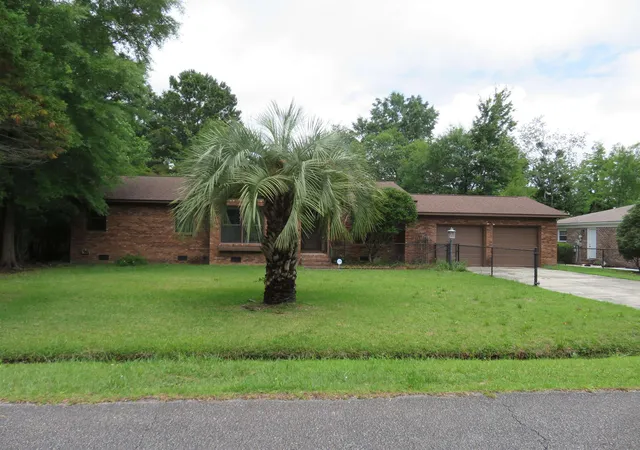 Photo 2 of Single family home for sale at 55 Plantation Rd, Myrtle Beach, SC 29588 | MLS# 2614232 | Listing updated on 2026-09-11