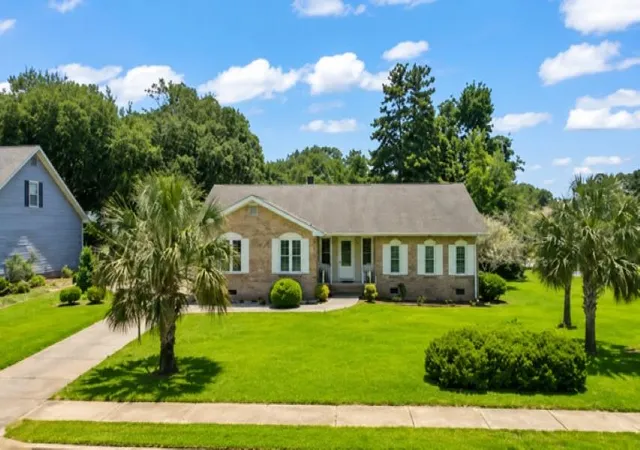 Photo 1 of Single family home for sale at 7600 Driftwood Dr, Myrtle Beach, SC 29572 | MLS# 2614270 | Listing updated on 2026-09-06