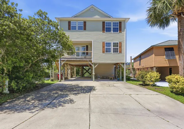 Photo 1 of Sale Pending at 365 Marsh Pl, Murrells Inlet, SC 29576 | MLS# 2614439 | Listing updated on 2026-09-10