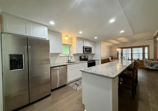 Photo 3 of Sale Pending at 542 Oceanside Dr, Myrtle Beach, SC 29575 | MLS# 2614502 | Listing updated on 2026-09-04