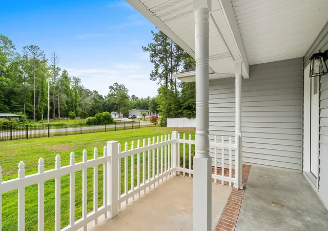 Photo 4 of Sale Pending at 240 Ole Maple St, Loris, SC 29569 | MLS# 2614901 | Listing updated on 2026-09-14