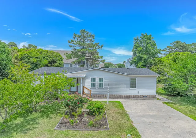 Manufactured home for sale at 146 Queens Rd, Little River, SC 29566 | MLS# 2614973