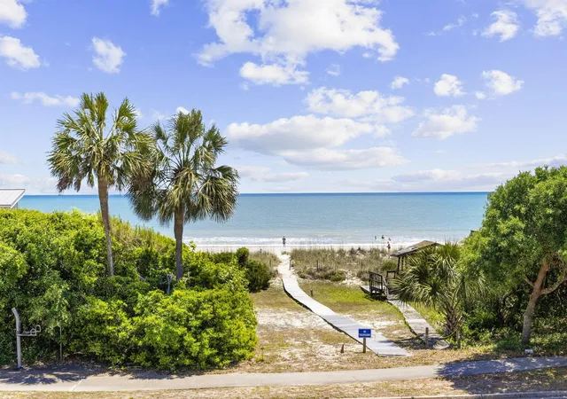 Photo 2 of Single family home for sale at 5725 N Ocean Blvd, Myrtle Beach, SC 29577 | MLS# 2615112 | Listing updated on 2026-09-11