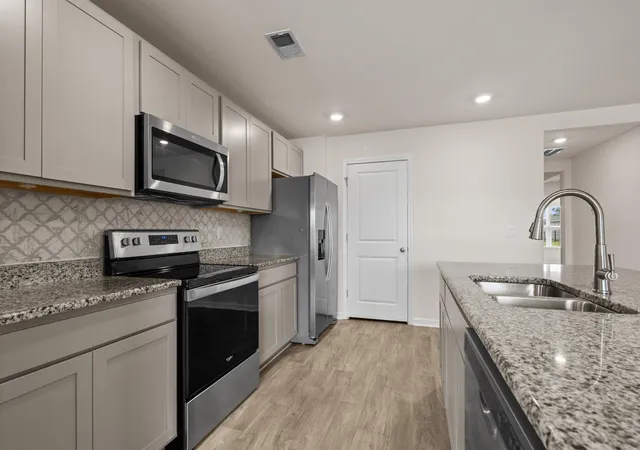 Photo 4 of Single family home for sale at 517 Combine Dr, Conway, SC 29527 | MLS# 2615129 | Listing updated on 2026-09-12