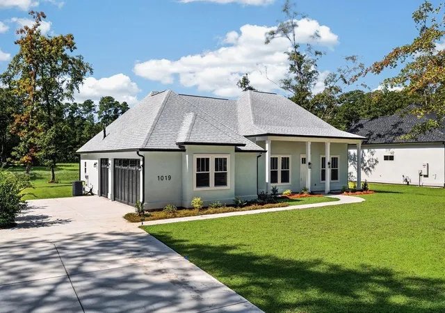 Photo 2 of Single family home for sale at 1019 Wachesaw Rd, Murrells Inlet, SC 29576 | MLS# 2615491 | Listing updated on 2026-09-03