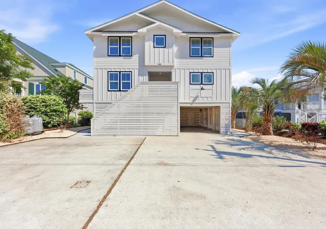 Photo 2 of Mansion for sale at 1184 Parker Dr, Pawleys Island, SC 29585 | MLS# 2615544 | Listing updated on 2026-09-29