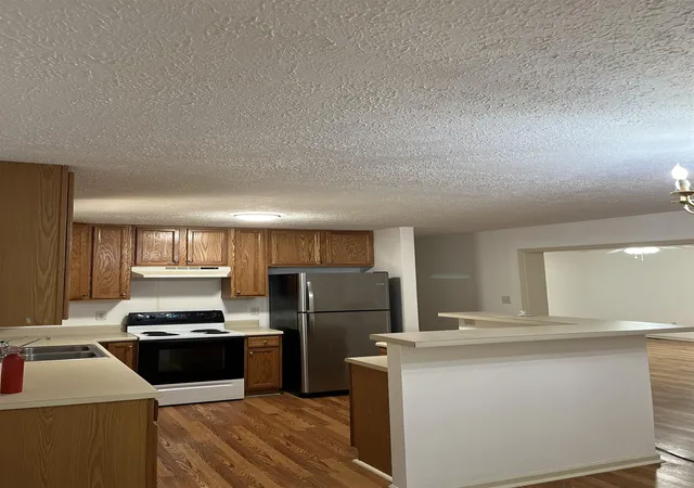 Photo 4 of Single family home for sale at 530 Bend Ave, Murrells Inlet, SC 29576 | MLS# 2615727 | Listing updated on 2026-09-29