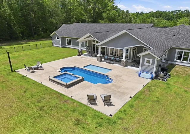 Photo 4 of Sale Pending at 1723 Mineral Springs Rd, Conway, SC 29527 | MLS# 2615925 | Listing updated on 2026-09-29