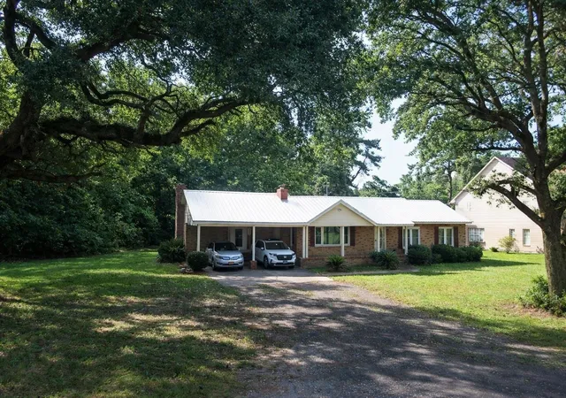 Photo 1 of Single family home for sale at 4878 S Fraser St, Georgetown, SC 29440 | MLS# 2615948 | Listing updated on 2026-09-30