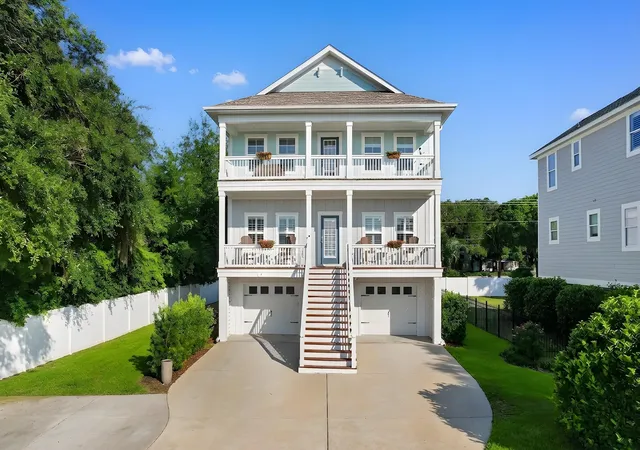 Photo 1 of Single family home for sale at 9 Windy Ln, Pawleys Island, SC 29585 | MLS# 2616024 | Listing updated on 2026-09-14