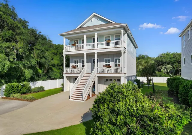 Photo 2 of Single family home for sale at 9 Windy Ln, Pawleys Island, SC 29585 | MLS# 2616024 | Listing updated on 2026-09-14
