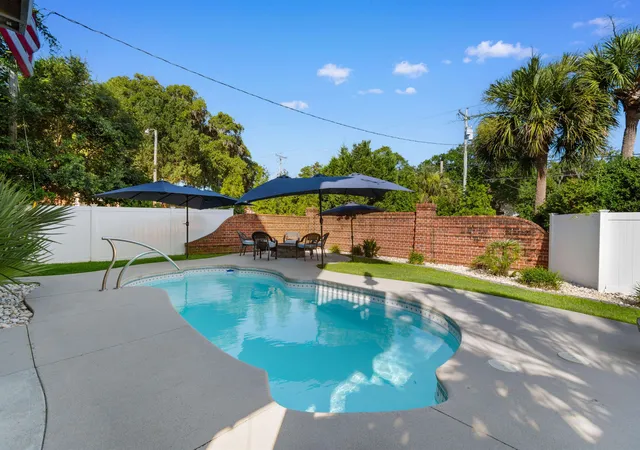 Photo 3 of Single family home for sale at 9 Windy Ln, Pawleys Island, SC 29585 | MLS# 2616024 | Listing updated on 2026-09-14