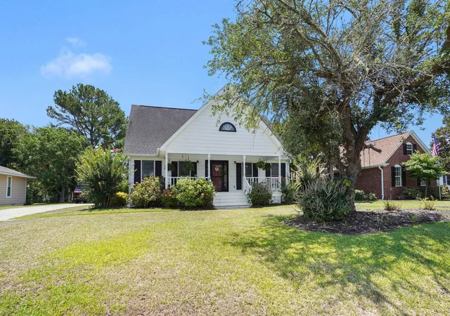 Photo 3 of Single family home for sale at 3591 Cedar Crk Run, Little River, SC 29566 | MLS# 2616025 | Listing updated on 2026-10-01