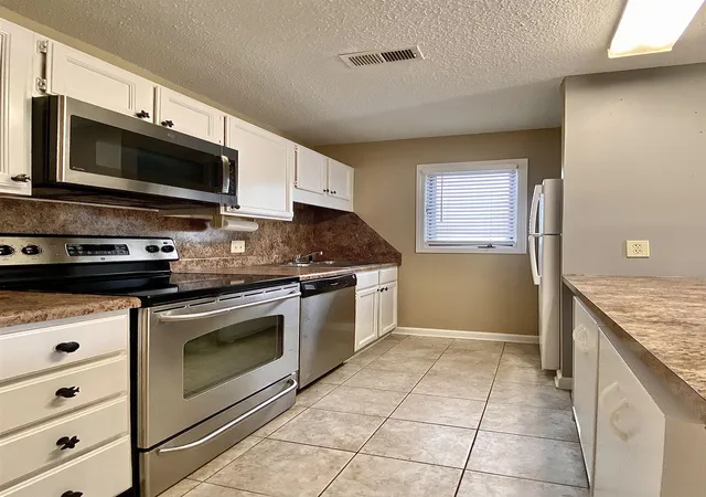 Listing Photo 5 - Condo for sale in building located at 206 Double Eagle Dr, Surfside Beach, SC 29575 - Unit #H 1