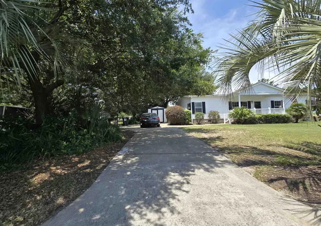 Photo 3 of Manufactured home for sale at 151 Hawks Nest Cir, Murrells Inlet, SC 29576 | MLS# 2616176 | Listing updated on 2026-09-10