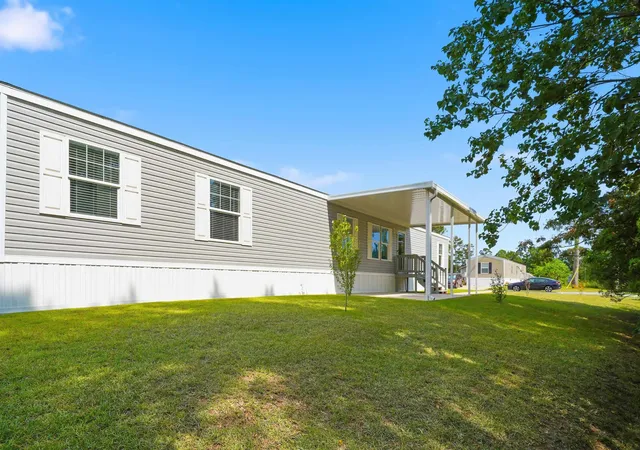 Photo 1 of Manufactured home for sale at 201 Air Strm Dr, Myrtle Beach, SC 29577 | MLS# 2616212 | Listing updated on 2026-09-13