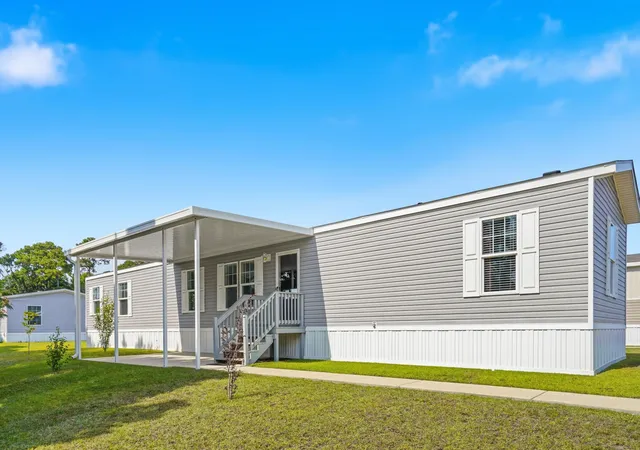 Photo 2 of Manufactured home for sale at 201 Air Strm Dr, Myrtle Beach, SC 29577 | MLS# 2616212 | Listing updated on 2026-09-13