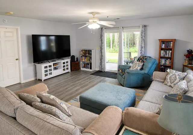 Listing Photo 5 - Condo for sale in building located at 4842 Meadowsweet Dr, Myrtle Beach, SC 29579 - Unit #1304