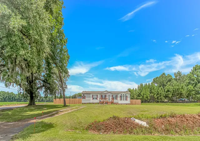 Photo 2 of Manufactured home for sale at 3415 Green Sea Rd, Green Sea, SC 29545 | MLS# 2616235 | Listing updated on 2026-10-05