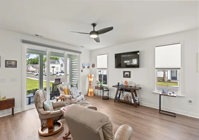 Photo 4 of Single family home for sale at 2527 Hillbourne Loop, North Myrtle Beach, SC 29582 | MLS# 2616285 | Listing updated on 2026-09-08