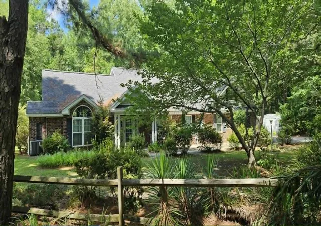 Photo 3 of Sale Pending at 1927 Armview Rd, Loris, SC 29569 | MLS# 2616613 | Listing updated on 2026-09-06