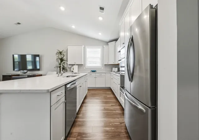 Photo 4 of Single family home for sale at 1615 Thornbury Dr, Myrtle Beach, SC 29577 | MLS# 2616684 | Listing updated on 2026-09-28