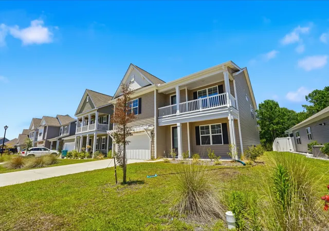 Photo 3 of Single family home for sale at 438 Calhoun Fls Dr, Myrtle Beach, SC 29579 | MLS# 2616932 | Listing updated on 2026-09-09