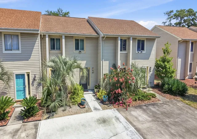 Photo 4 of Townhouse for sale at 951 Plantation Dr #F7, Little River, SC 29566 | MLS# 2617076 | Listing updated on 2026-09-12