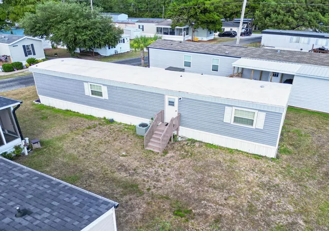 Photo 2 of Manufactured home for sale at 1511 Tanglewood Ave, North Myrtle Beach, SC 29582 | MLS# 2617124 | Listing updated on 2026-09-11
